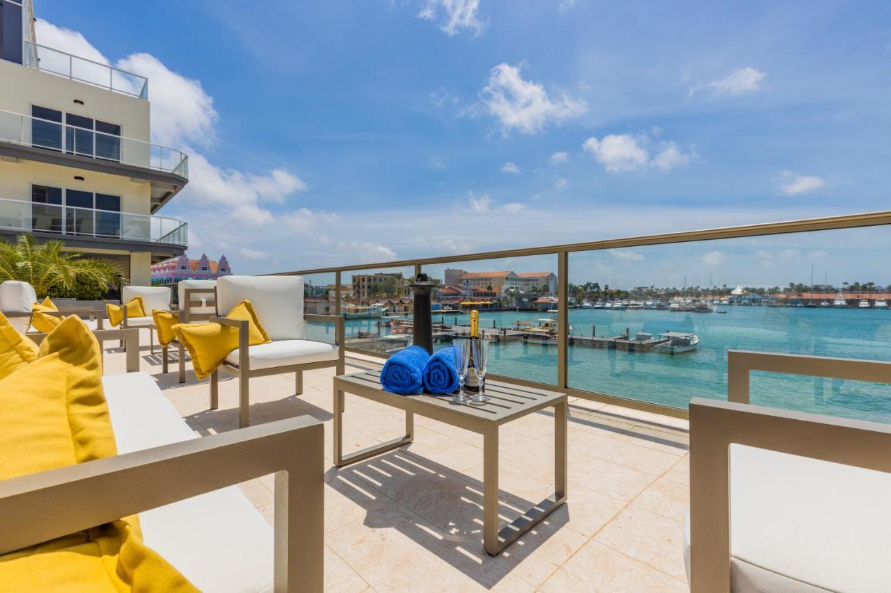 Warm Nicely Decorated Unit Unbeatable Location Oranjestad Exterior photo