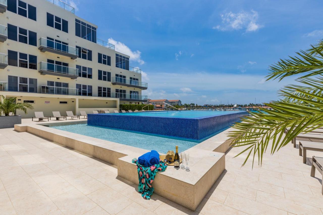Warm Nicely Decorated Unit Unbeatable Location Oranjestad Exterior photo